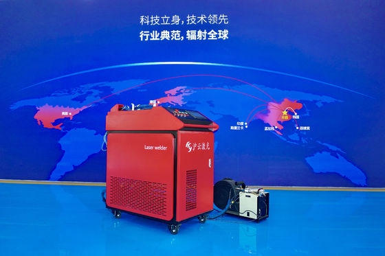 Máy hàn laser cầm tay 1000W 1500W 2000W 3000W với chế độ làm mát nước