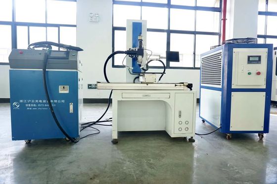 1000W / 1500W / 2000W / 3000W Máy hàn bệ máy laser sợi kim loại thép không gỉ thép carbon