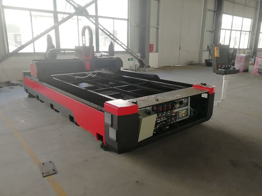 Máy cắt nhôm bằng laser sợi CNC 3015 có thể áp dụng cho kim loại với trọng lượng 5000 kg
